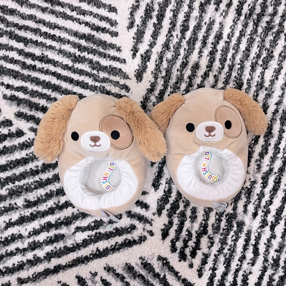 Squishmellows slippers. Toddler 11/12
